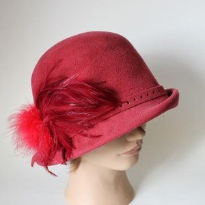 Vintage 70&#39;s Wool Cloche Hat with Feathers