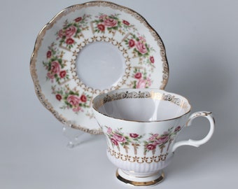 Royal Albert Teacup and Saucer Green Park Series Mauve