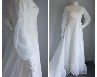 1960s style wedding dress