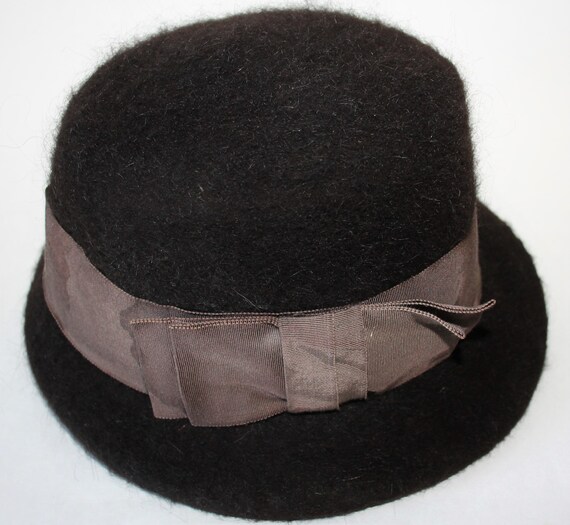 Vintage 1940's Brown Cloche Hat Small Brimmed - image 7