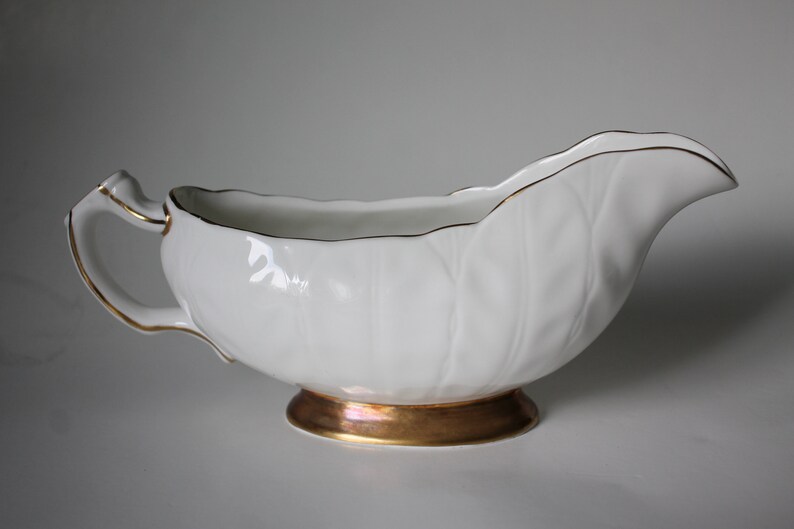 Aynsley Golden Crocus Sauce Boat