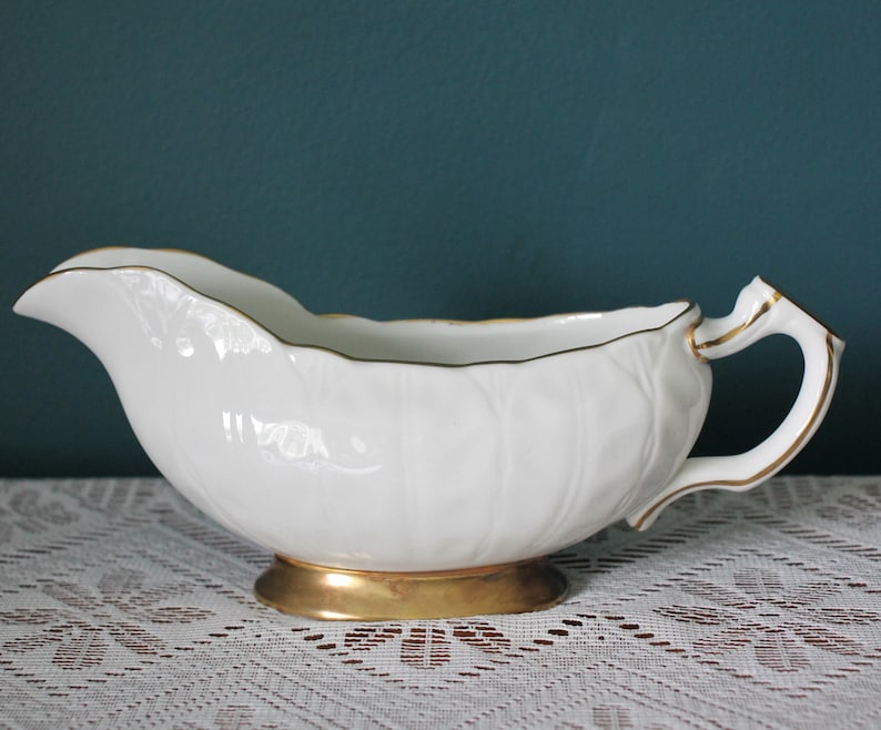 Aynsley Golden Crocus Sauce Boat