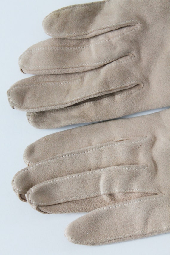 Vintage Long Beige Chamois Evening Gloves, Size 6… - image 5