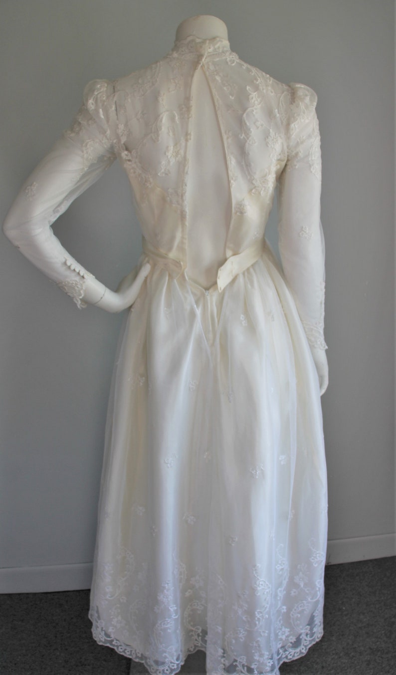House of Bianchi Size Small Vintage Wedding Dress