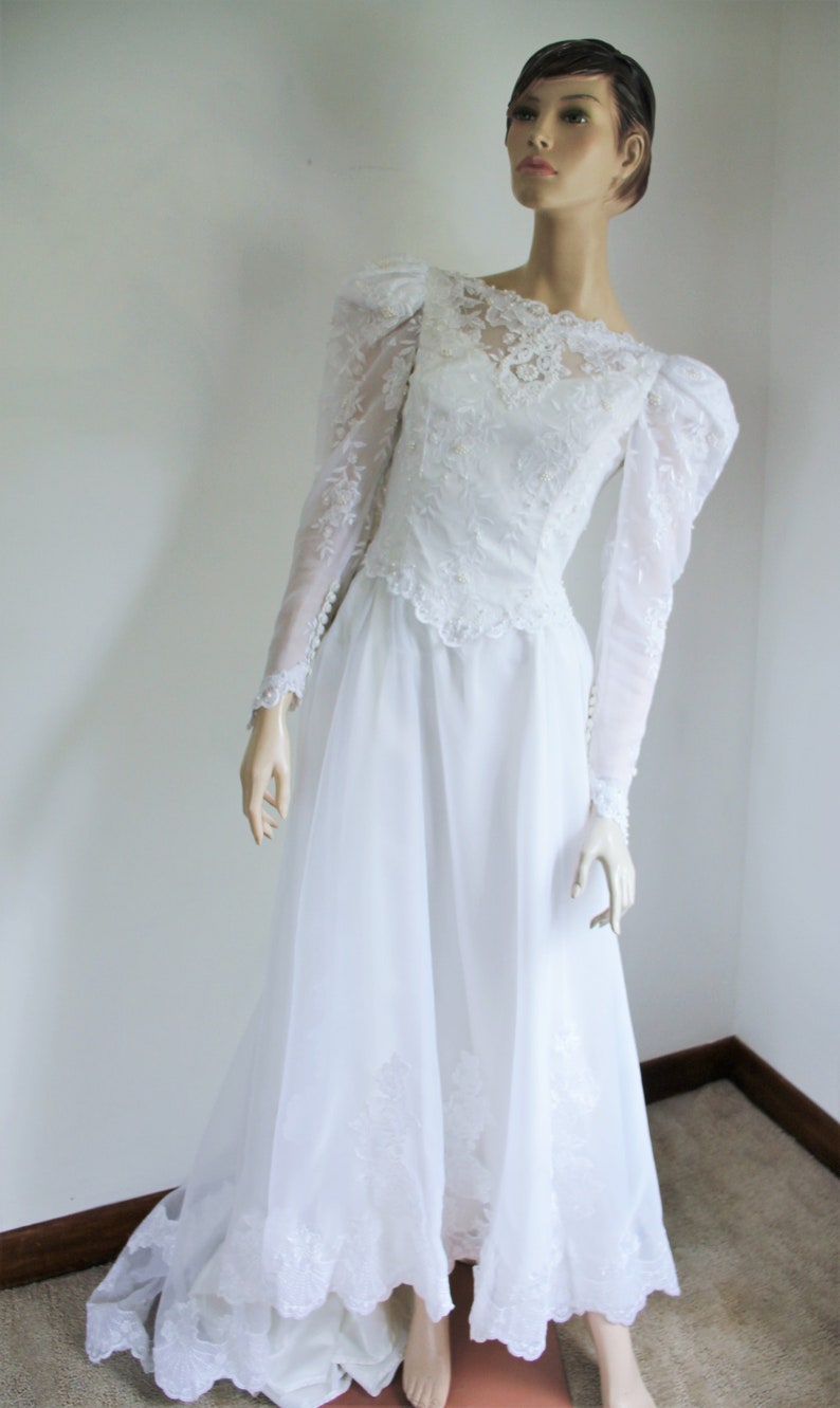 White Wedding Dress with Veil Size Small Vintage 1980's Etsy