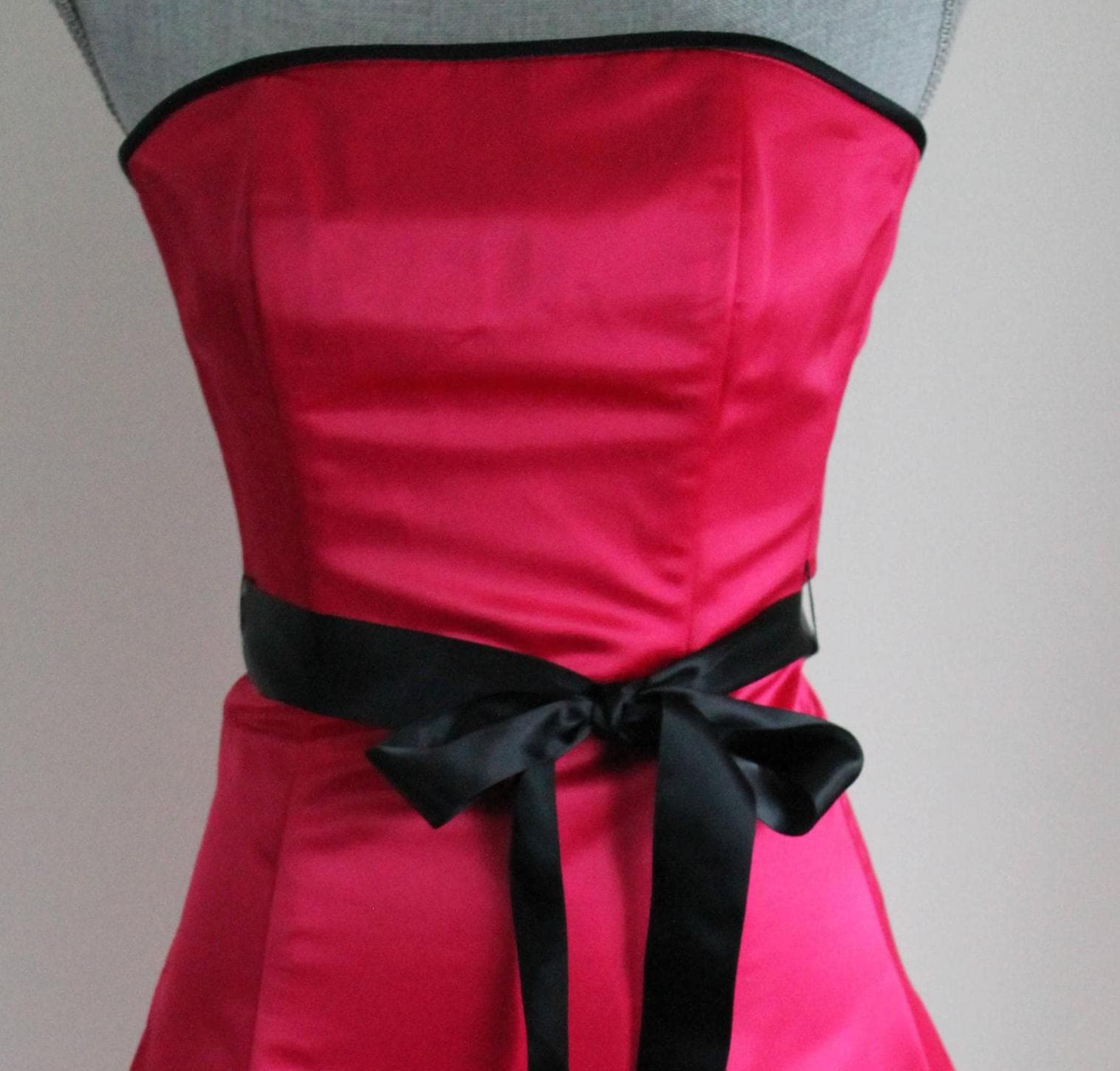 jessica mcclintock pink satin dress rhinestone strapless S O L D Stunning 1980s Gunne Sax