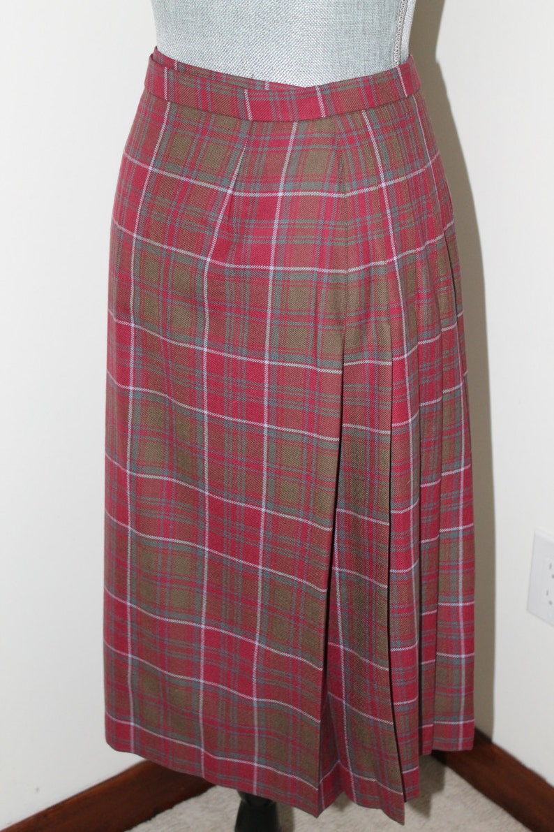 Kilt Tartan Skirt by Kiltmaker Hector Russell House of Inverness Burgundy Plaid