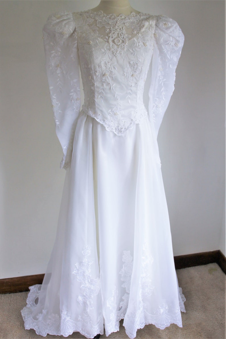 White Wedding Dress with Veil Size Small Vintage 1980's Etsy