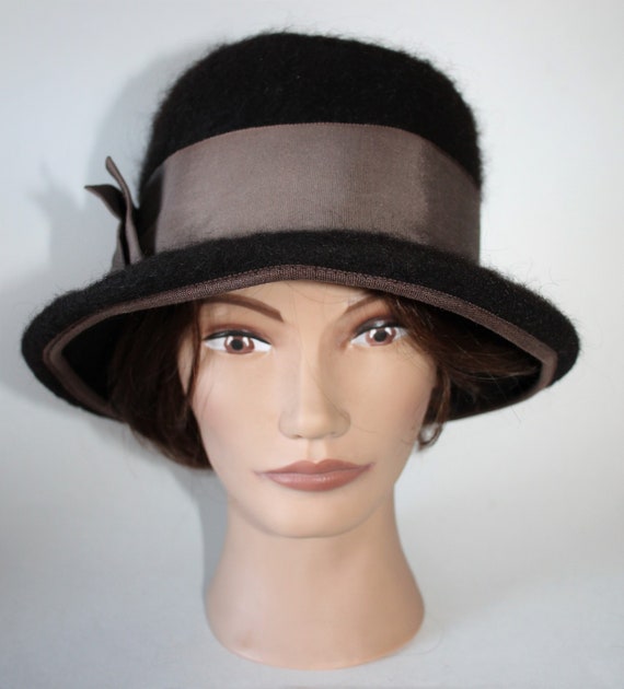 Vintage 1940's Brown Cloche Hat Small Brimmed - image 3