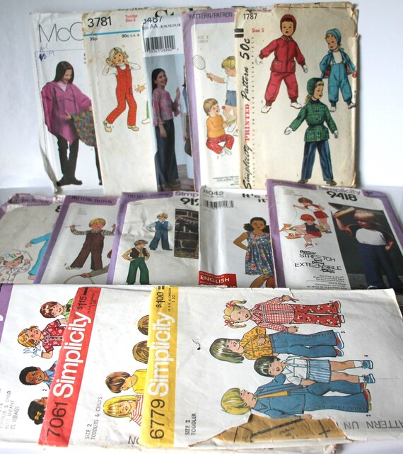 Lot De 10 Patrons De Couture Vintage - Modèles Femme Et Enfant, Occasion