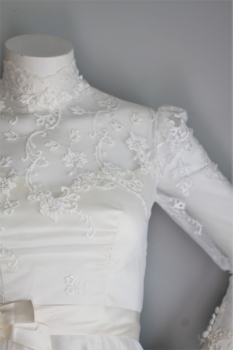 House of Bianchi Size Small Vintage Wedding Dress