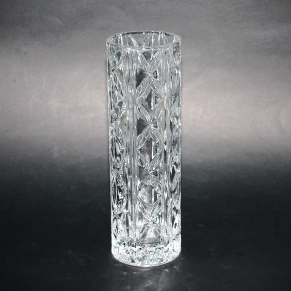 Fifth Avenue Crystal Cylinder Vase Line X Pattern