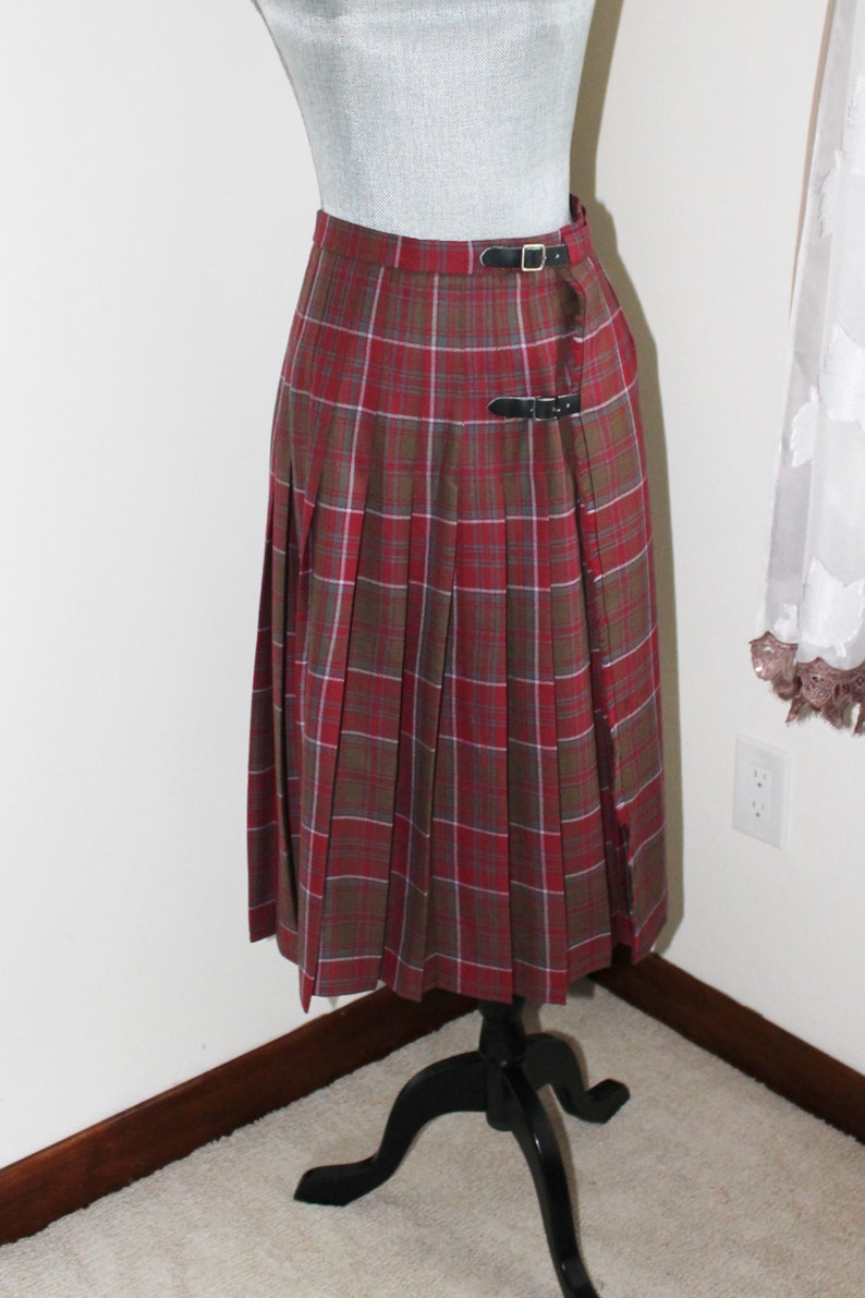 Kilt Tartan Skirt by Kiltmaker Hector Russell House of Inverness Burgundy Plaid