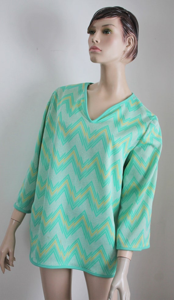 Green Pullover, Size Large,  Vintage 1970's Casua… - image 8