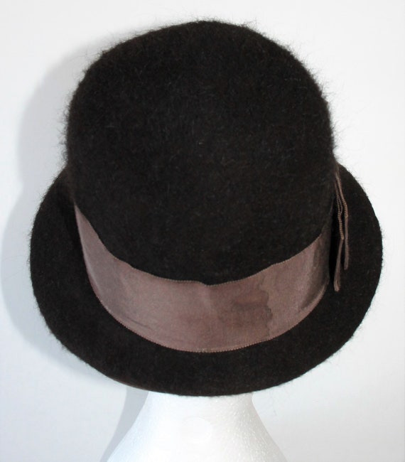 Vintage 1940's Brown Cloche Hat Small Brimmed - image 5