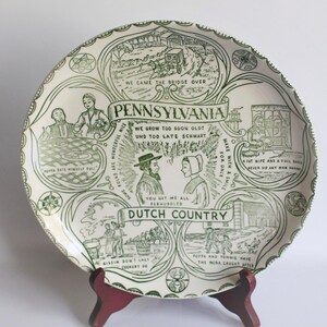 Pennsylvania Dutch Country Souvenir Plate 9 Inch Green White
