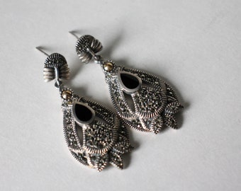 Orecchini a cerchio in argento con heishis e perline Onyx