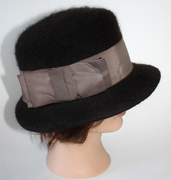 Vintage 1940's Brown Cloche Hat Small Brimmed - image 2