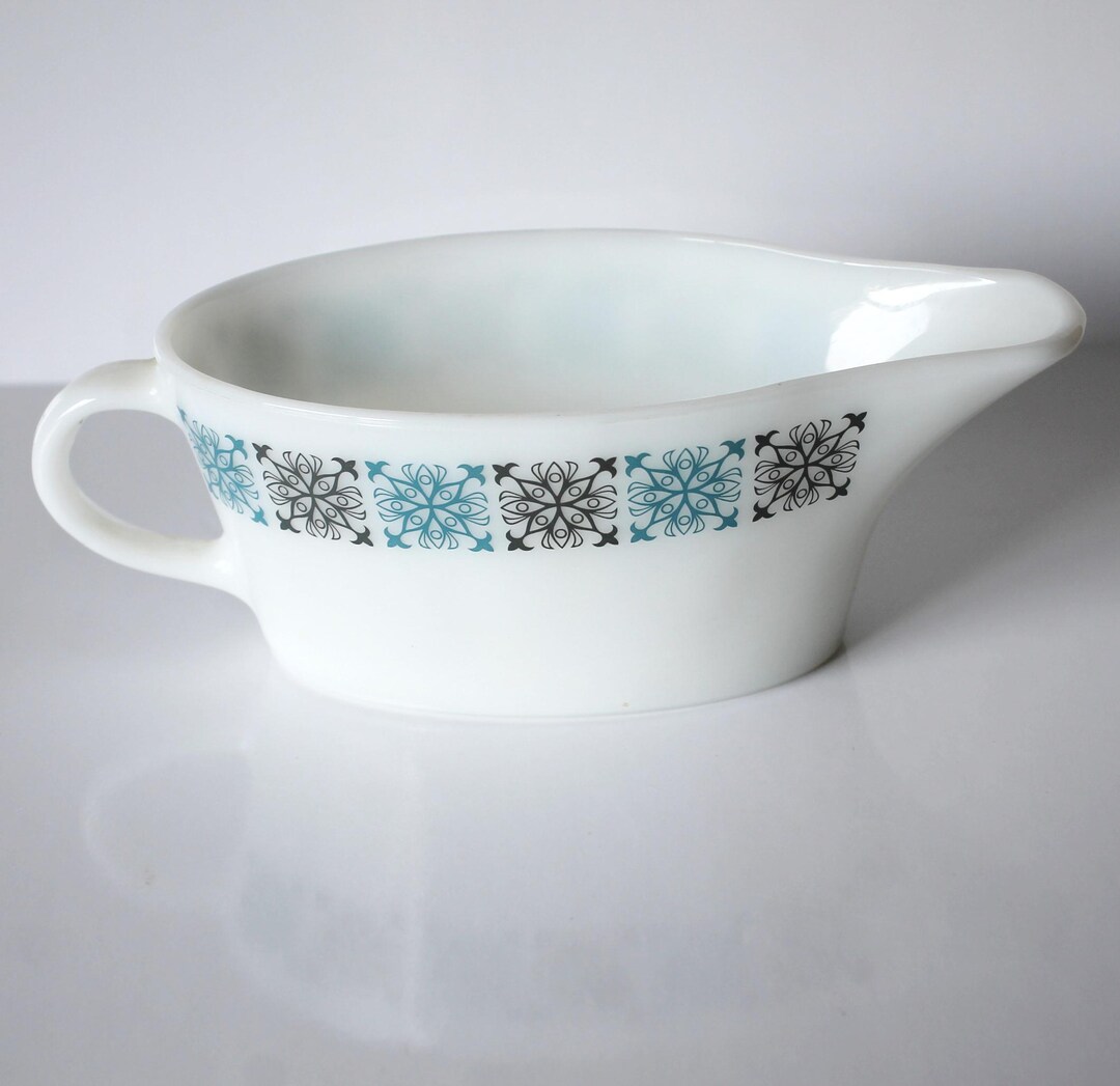 Pyrex Chelsea Pattern JAJ Pyrex Chelsea Pattern Gravy Sauce Boat - Etsy