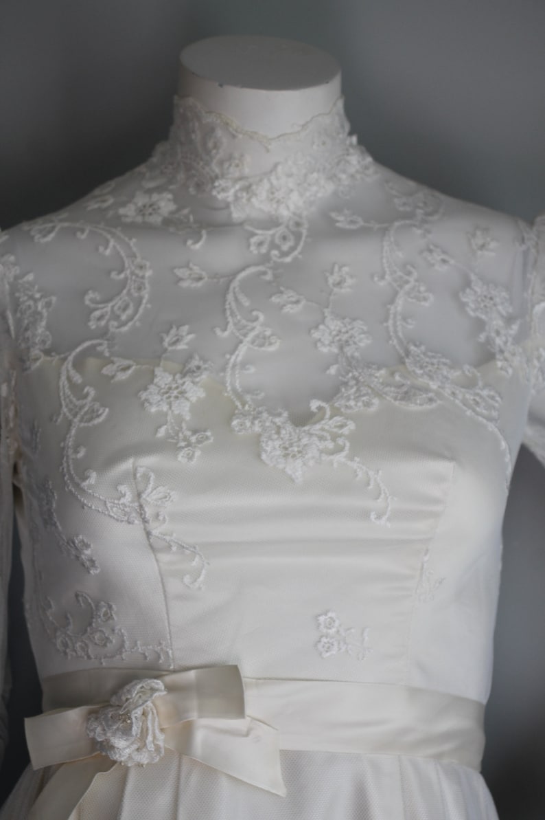 House of Bianchi Size Small Vintage Wedding Dress