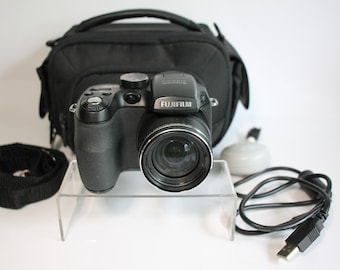 Fujifilm Finepix JX JX600 15MP Digital Camera Digicam Bundle