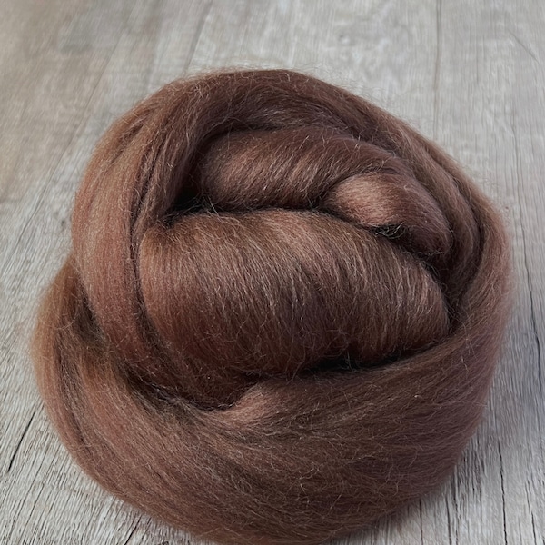 2oz Sparrow Merino Wool Roving, Needle Felting Wool, Chocolate brown Merino Top, Wool for Needle Felting