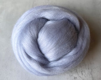 2oz Seal Merino Wool Roving, Needle Felting Wool, Cool Gray Merino Top, Wool for Needle Felting