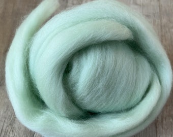 2oz Mint Merino Wool Roving, Needle Felting Wool, Light Mint Pastel Green Merino Top, Wool for Needle Felting