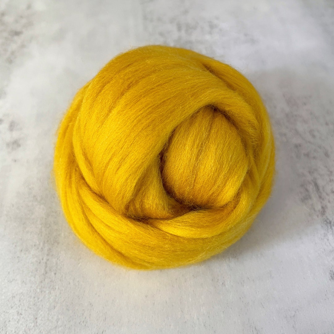 2oz Honeybee Merino Wool Roving, Needle Felting Wool, Mustardyellow