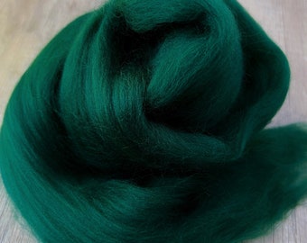 2oz Mistletoe Merino Wool Roving, Needle Felting Wool, Dark Green Merino Top