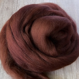 2oz Hazelnut Merino Wool Roving: Needle Felting Fiber