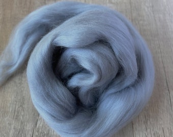 2oz Mountain Merino Wool Roving, Needle Felting Wool, Gray Merino Top, Wool for Needle Felting