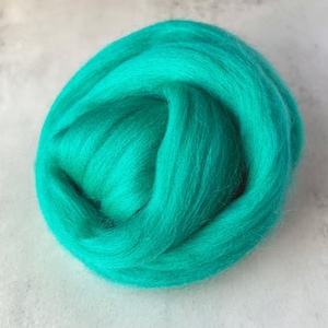 2oz Jade Merino Wool Roving: Needle Felting, Spinning Fiber