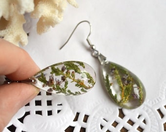 heather crystal earrings resin pressed flowers Jewelry transparent earrings purple green, bridesmaids gift for her, plant jewelry botanical