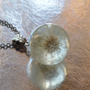 Dandelion necklace Wish pendant botanical gift for friend, Resin pressed flower jewelry cute gift for women, terrarium necklace eco epoxy