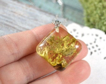 real lichen forest crystal resin pendant necklace plant jewelry fall, Garden gift for her gift for women, nature lover gift pressed flowers