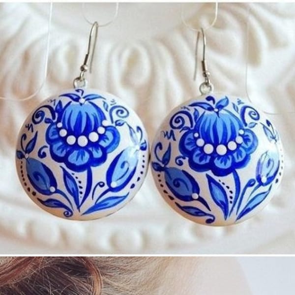 Boucles d'oreilles de mariée mariage blanc bleu, bijoux faits main bohème, quelque chose de bleu, boucles d'oreilles pendantes légères, cadeau de mariage femme, idée cadeau pour elle