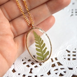 Fern in Resin necklace woodland botanical jewelry plant, green wedding gift idea bridesmaids gift boho jewelry pendant necklace Nature lover