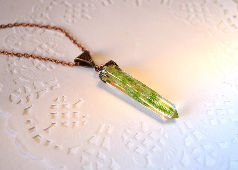 pressed flowers necklace pendant resin jewelry godmother gift for her nature necklace resin necklace terrarium jewelry clear jewelry nature