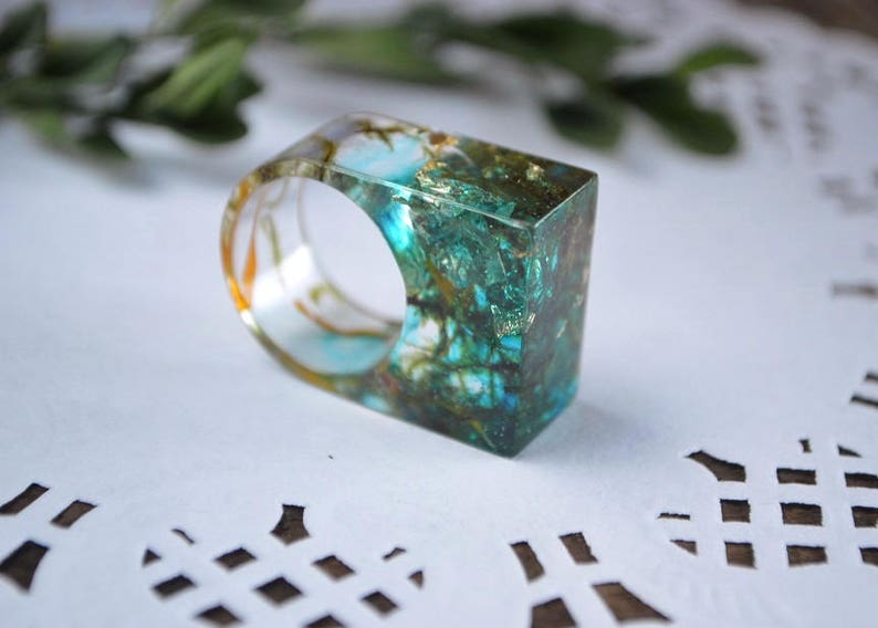 resin ring for women birthday gift for her, clear statement ring green forest moss resin jewelry pressed flower nature lover gift for girl image 1
