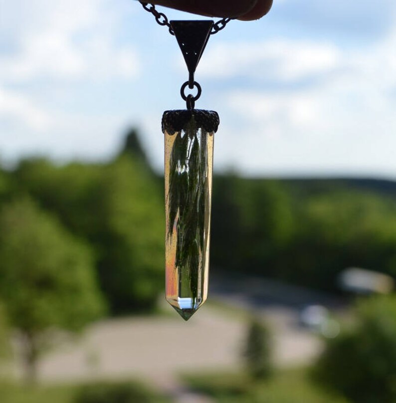 pressed flowers necklace pendant resin jewelry godmother gift for her nature necklace resin necklace terrarium jewelry clear jewelry nature