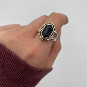 Black Spinel Ring w 14k Gold-Filled Accent. Size 8.