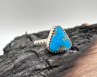 Sterling Silver Kingman Turquoise Ring Size 8.5