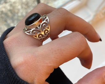 Sterling Silver Black Onyx Ring. Size 6.