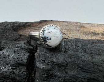 Sterling Silver, White Buffalo Turquoise Ring. Size 5.5.