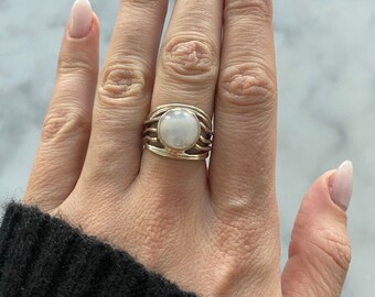 Sterling Silver Moonstone Ring Size 6