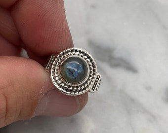 Sterling Silver Labradorite Ring Size 5