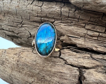 14kt Gold Filled Labradorite Ring. Size 6.