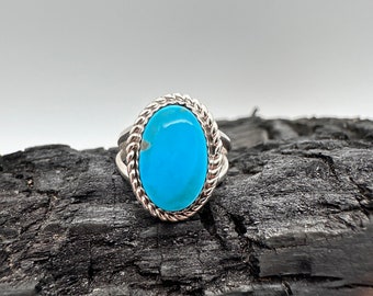 Sterling Silver Kingman Turquoise Ring Size 8.5