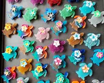 Sea Turtle Magnets with Plumeria Flower, Ocean art, magnets, Beach magnets, Colorful magnets, Refrigerator magnets, Resin beach art, Turtle